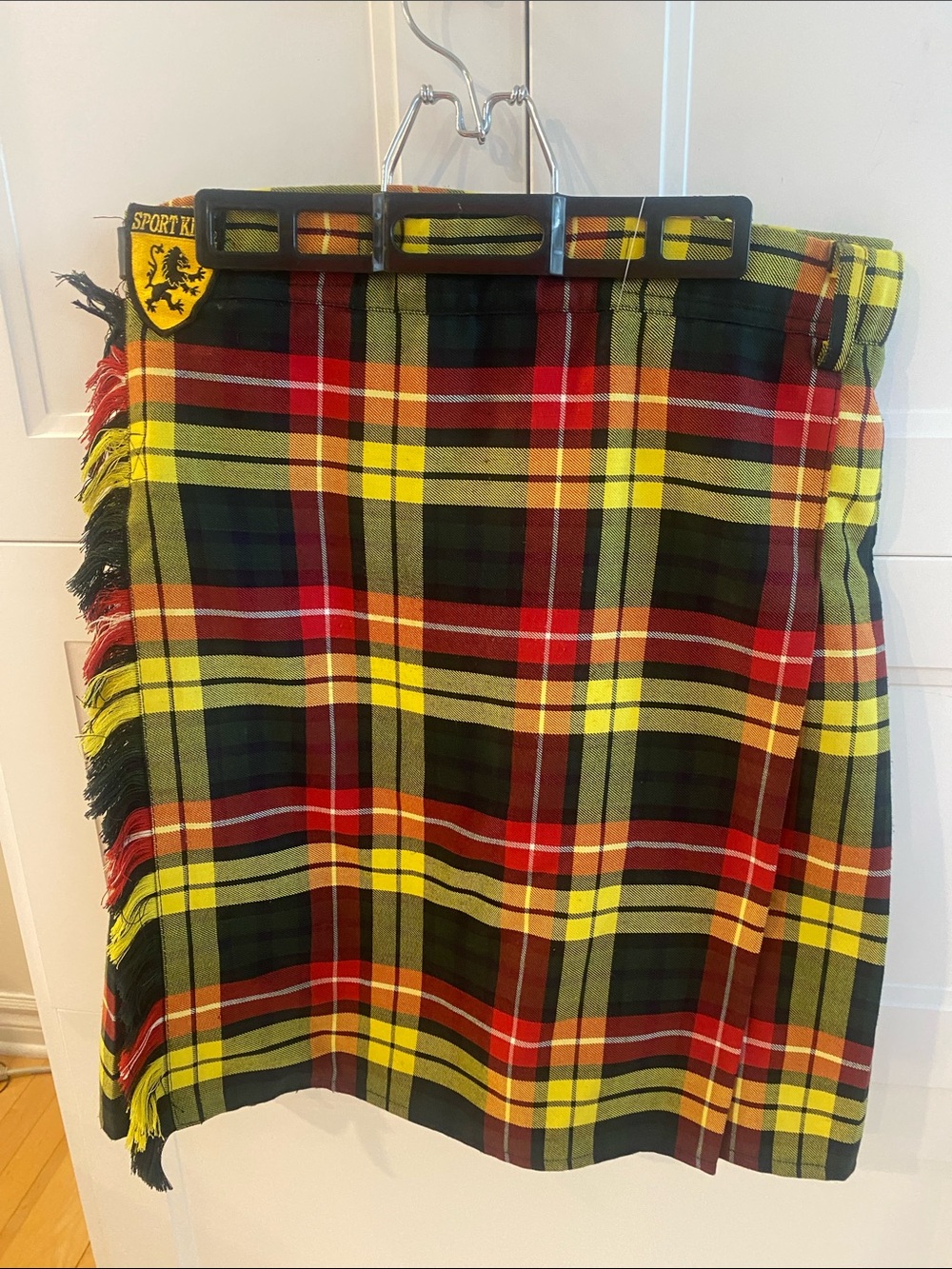 SPORT KILT Buchanan Clan Plaid Pleated Skirt w Buckle Detail & Velcro Size Large